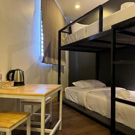 The Hive Hotel Siem Reap Exterior foto