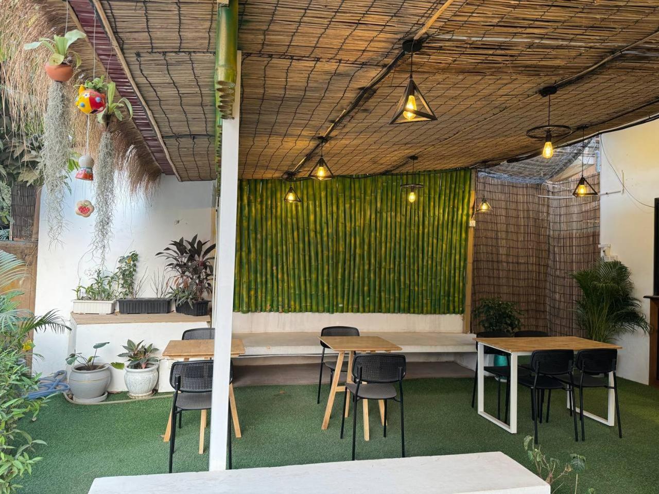 The Hive Hotel Siem Reap Exterior foto